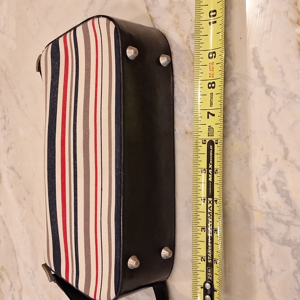 Handbag - Picture 3 of 6